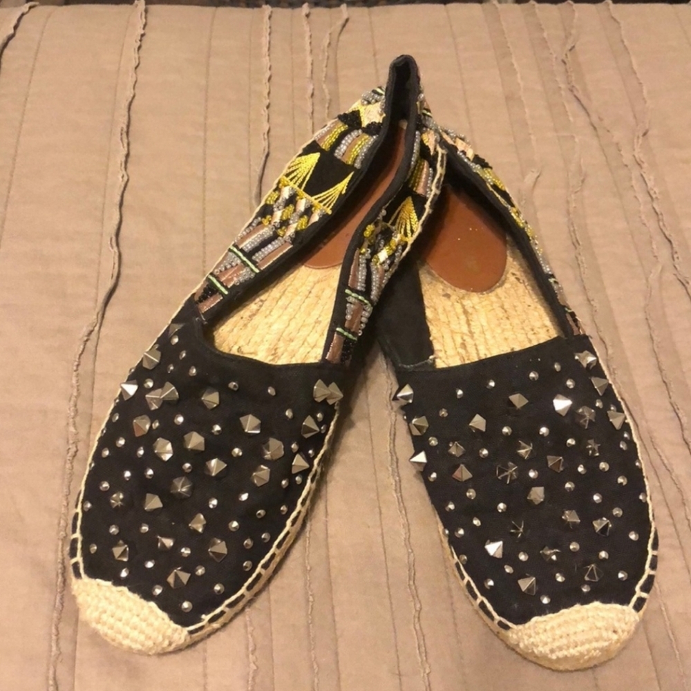 ISO Sam Edelman 8.5  Searching !